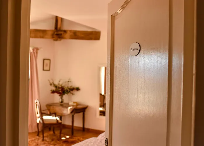 De Peyrefitte Casa de Férias *