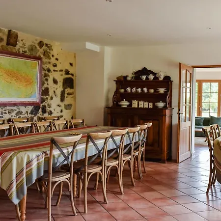 De Peyrefitte Vakantiehuis Lescure