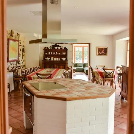 De Peyrefitte Holiday home *